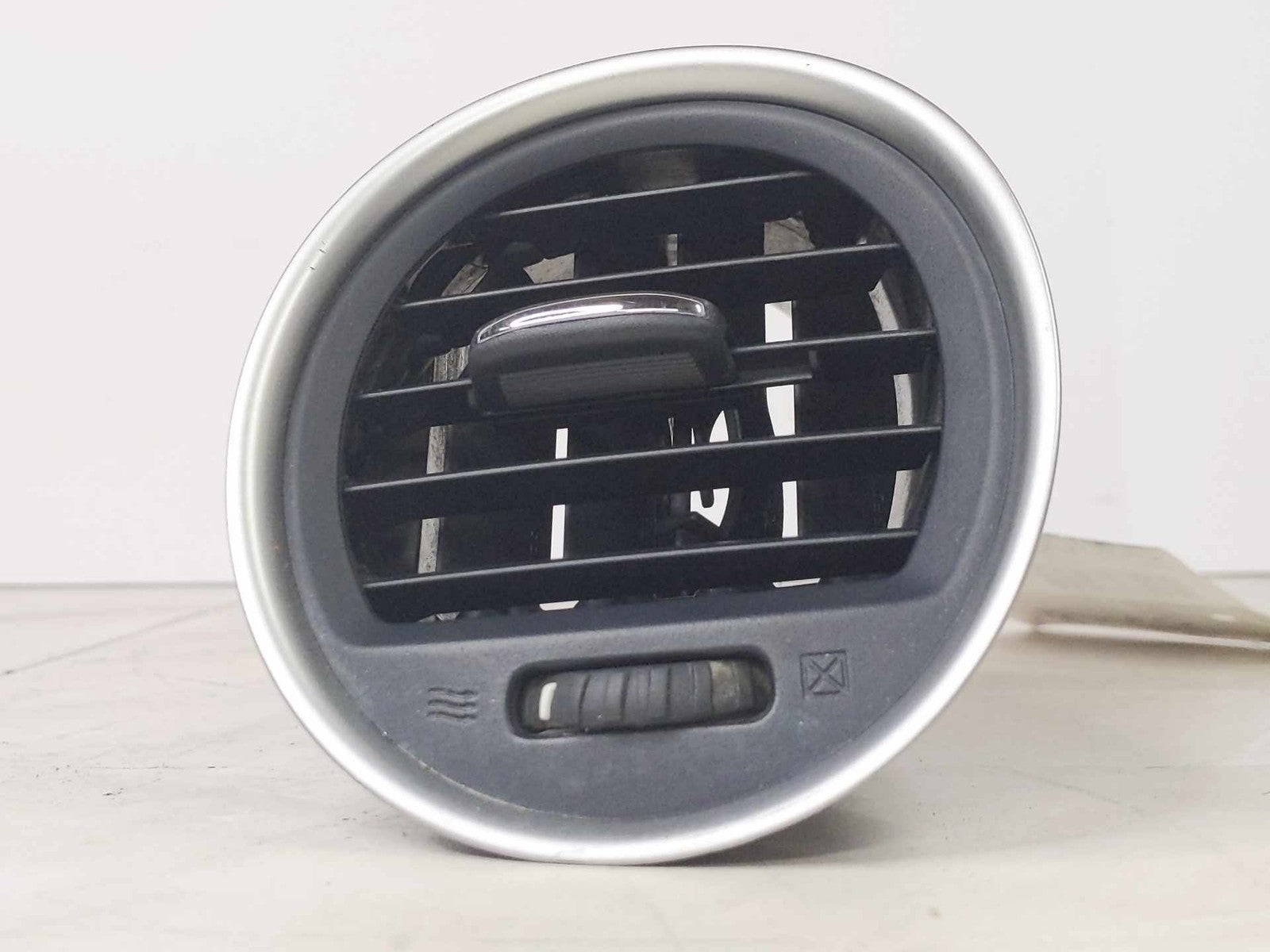 Air Cond./heater Vents NISSAN PATHFINDER 140